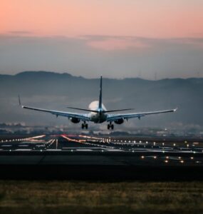 Logística aeroespacial requer soluções especializadas, aponta PLEX Logistics