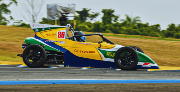 Piloto estréia com dois pódios na Fórmula Vee