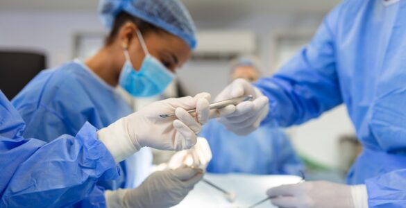 Brasil importa maioria dos insumos cirúrgicos dos EUA