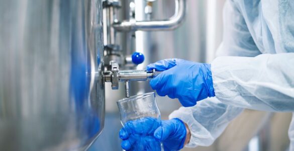 Escovas para garrafas reforçam segurança na indústria alimentícia