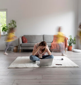 Burnout parental: Kidzenith busca aliviar a carga mental