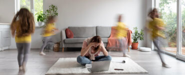 Burnout parental: Kidzenith busca aliviar a carga mental