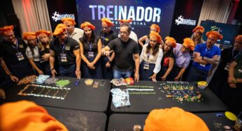 Treinador atua como facilitador de autoconhecimento em grupo