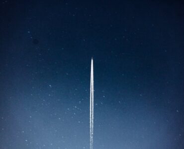 Funerária Premium oferece envio de cinzas ao espaço