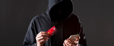 Fraudes digitais ligam alerta na hora da compra de ingresso