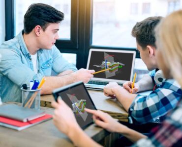 Seequent apoia jovens talentos no Programa Desenvolver