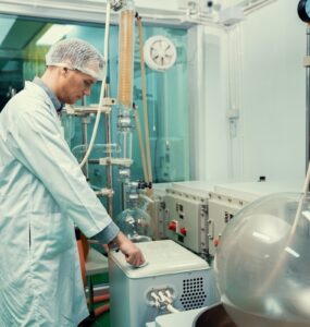 Escovas para balões volumétricos garantem higiene em laboratórios brasileiros