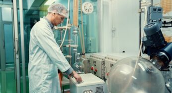 Escovas para balões volumétricos garantem higiene em laboratórios brasileiros