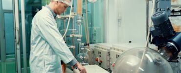 Escovas para balões volumétricos garantem higiene em laboratórios brasileiros