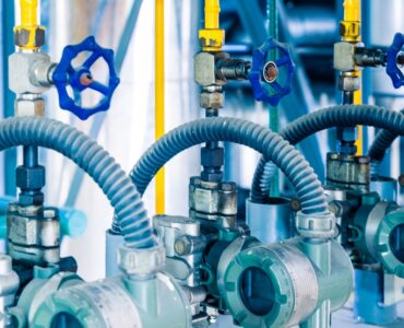 Mangueiras para água e ar reforçam eficiência industrial