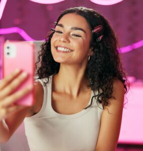 Campanhas com influenciadores alavancam vendas no e-commerce