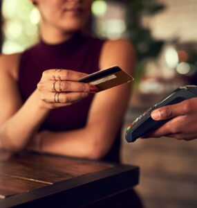 RecebeAqui lança solução de IA para pagamentos digitais