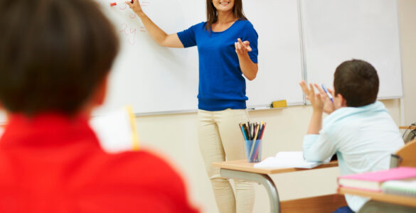 Faculdade Focus facilita nova graduação para professores