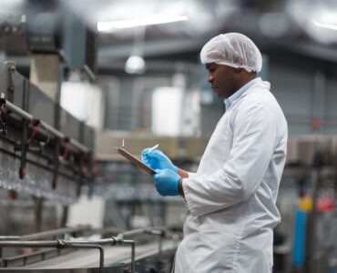 Manpower contrata auxiliar de produção em Pará de Minas