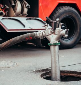 Mangueiras de sucção para fossa apoiam saneamento urbano