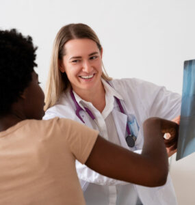 Convênio entre Riopae e Clinilab amplia serviços de saúde