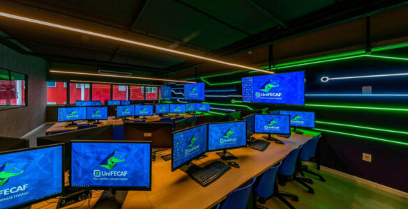 UniFECAF lança pós em IA para advogados e curso de finanças