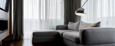 Limpeza de cortinas residenciais e comerciais exige atenção