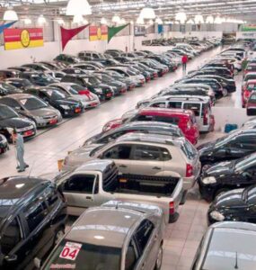 Vendas de carros usados crescem quase 14% em 2025