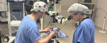 Hospitais recebem simuladores de cirurgias de catarata