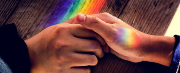 Saúde mental LGBTQIA+: Fiocruz aponta cenário de risco