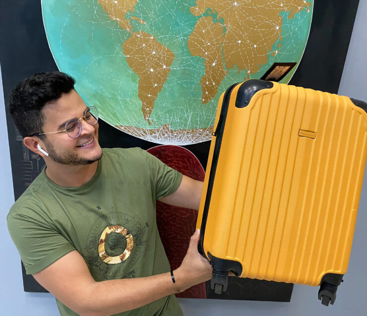 Eldo Gomes lança livro "Influenciadores de Viagens