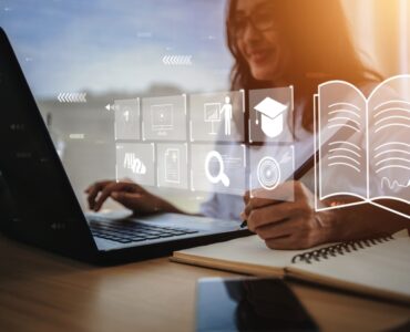 Graduados ganham até 148% a mais do que aqueles que têm somente o ensino médio