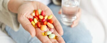 Médicos alertam: vitaminas em excesso causam riscos à saúde