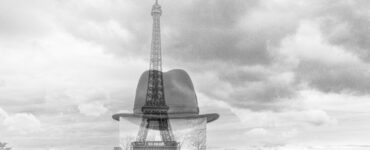 Casa "O Jardim" abre exposição “Cartão-Postal: Retrato"