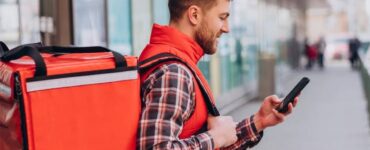 Entrega por aplicativo ganha espaço e movimenta o país