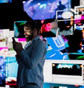 Vídeos curtos superam TV e redefinem produção de conteúdo