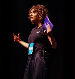 Empresária cria incubadora cultural para músicos