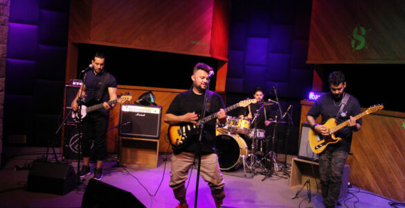 Nohau abre show do CPM 22 no Santo Rock Bar, em São Paulo