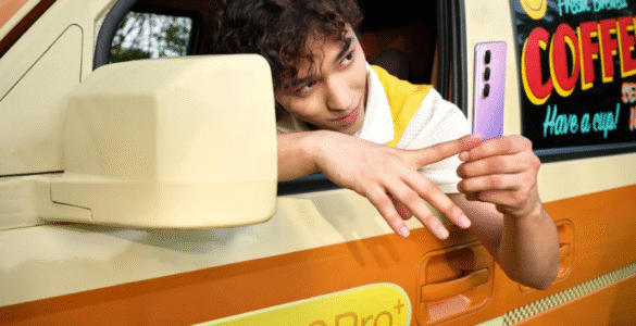 Infinix lança celular ultrafino em parceria com Free Fire