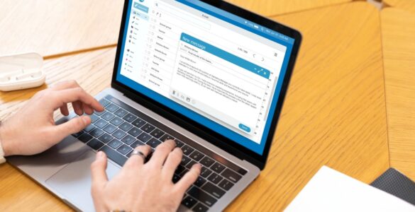 Malware DCRat se disfarça de Adobe para roubar dados e enganar usuários
