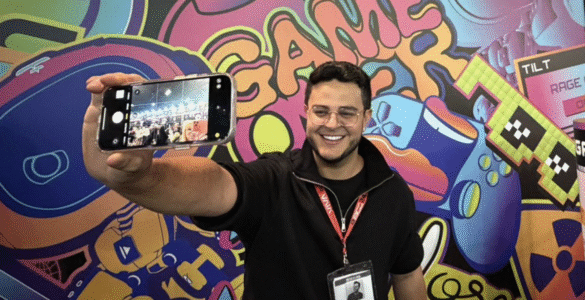 Eldo Gomes marca presença na Brasil Game Show em São Paulo