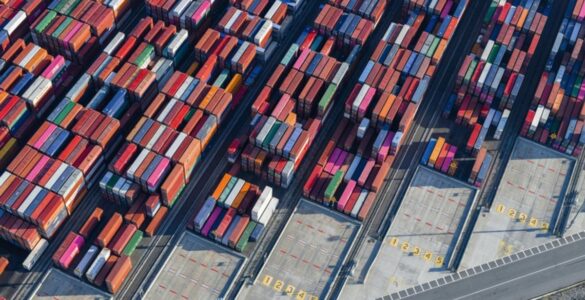 PLEX Logistics fecha parceria para expansão ao mercado dos EUA