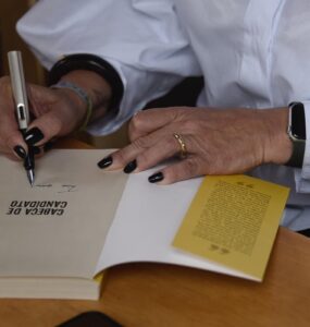 Livro "Cabeça de Candidato" traz os bastidores das eleições