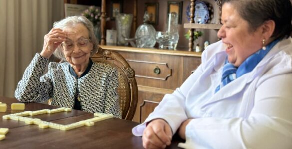 Envelhecimento acelera pressão sobre a “geração sanduíche”