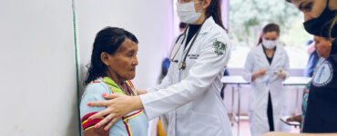 Programa conecta teoria e prática na formação de médicos
