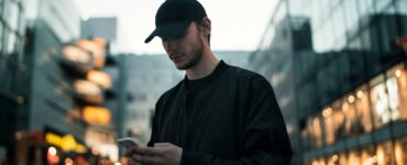 App de vídeos remove 3,5 mi de conteúdos no Brasil em 2025