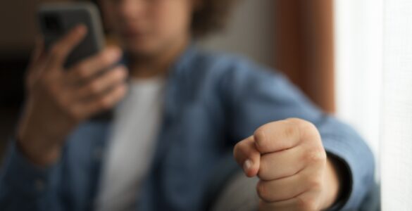 Demissões e redes sociais ameaçam imagem das empresas