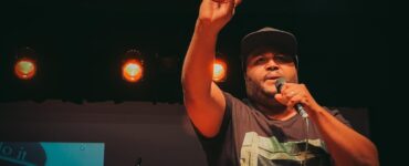 Hip hop underground desafia lógica comercial