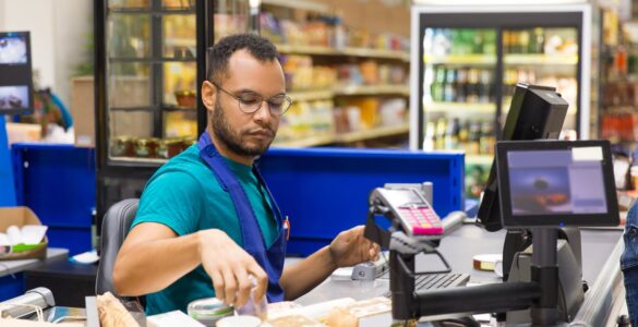 Manpower abre 102 vagas para auxiliar de loja em SP