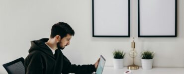Regulamentação do home office avança, mas desafios persistem no pós-pandemia