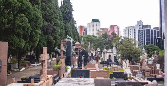 Cemitério da Consolação recebe exposição fotográfica inédita
