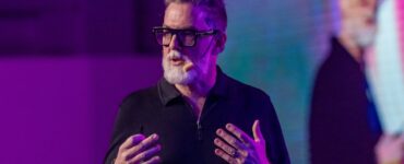RD Summit: Neil Redding discute futuro da IA nos negócios