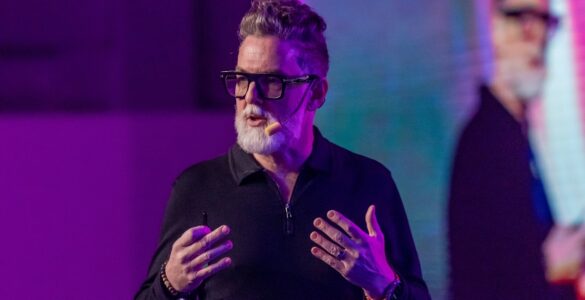 RD Summit: Neil Redding discute futuro da IA nos negócios