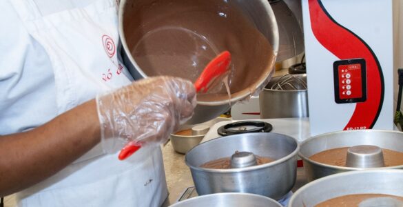 Fábrica de Bolo Vó Alzira lança linha de Bolos Cuca