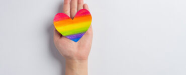 Saúde LGBTQIA+: inclusão e escuta ativa estruturam cuidado